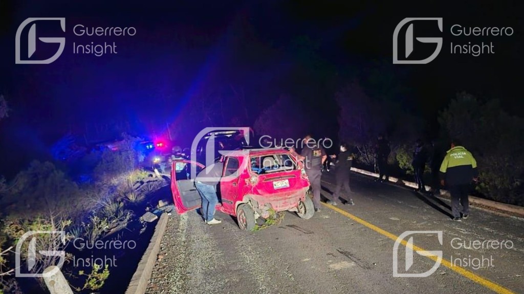 Muere automovilista tras caer a un barranco en&nbsp;Amojileca