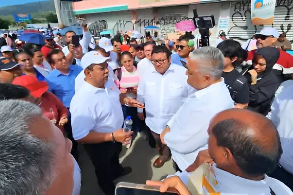 SNTE paraliza Guerrero: protestas por el bono que les negaron estallan en todo el&nbsp;estado