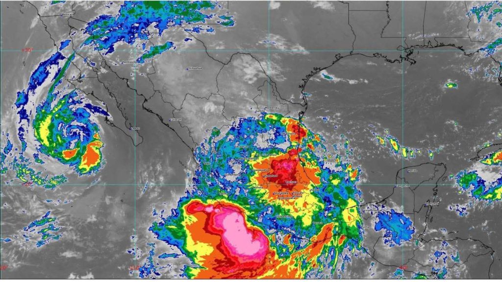Confirman la Depresión Tropical 17-E que impactará con lluvias&nbsp;torrenciales