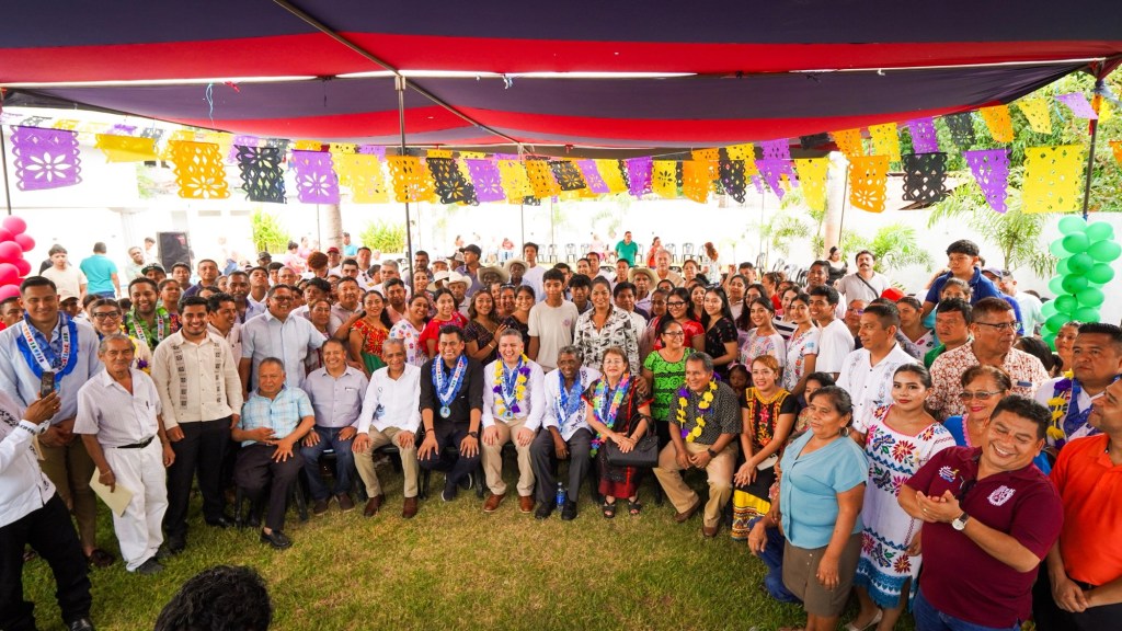 Javier Tapia lleva el espíritu politécnico a la Costa&nbsp;Chica