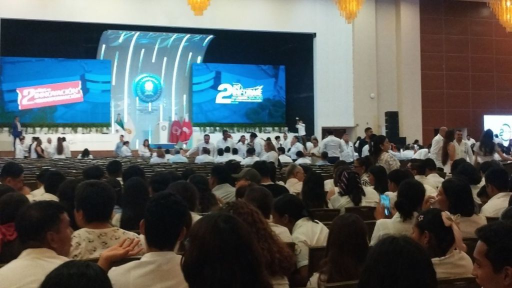 Informe de un rector de lujo: Despilfarro de la UAGro en Forum Mundo&nbsp;Imperial