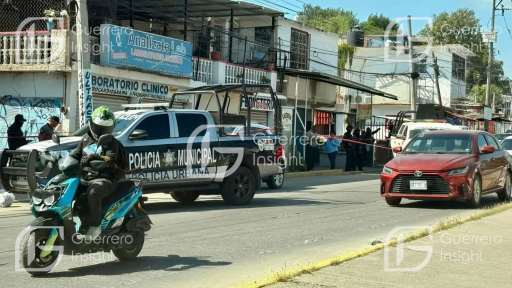 Hallan a hombre desmembrado y decapitado dentro de una camioneta en La Sabana, Acapulco