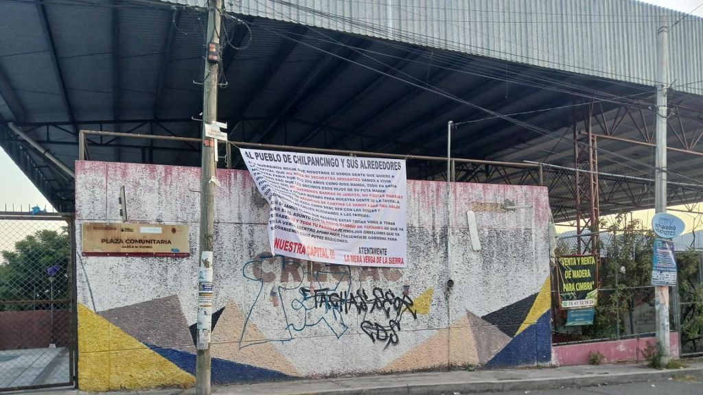 Narcomantas en Chilpancingo: Grupo delictivo permite Feria 2025, pero sin bares ni&nbsp;jaripeos