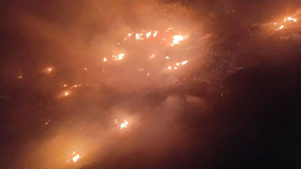 Protección Civil sofoca incendio en basurero clandestino en&nbsp;Atoyac